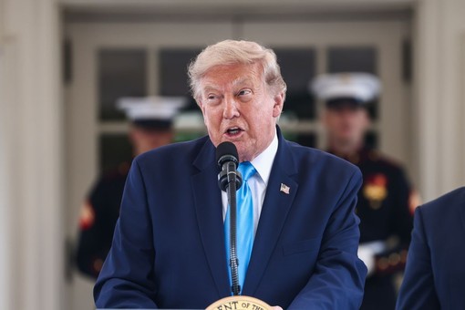 Iran, Trump annuncia la ripresa dei colloqui