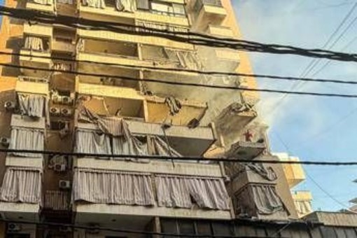 Libano, raid Israele su Beirut: &quot;Obiettivo era capo di stato maggiore Hezbollah&quot;