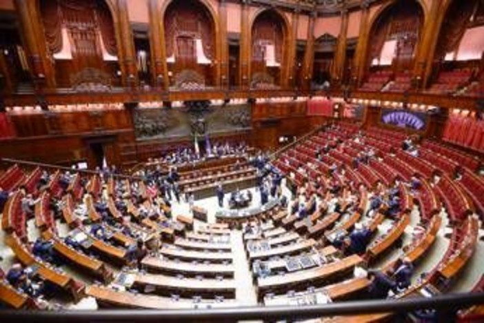 Legge elettorale, dalla Camera via libera alla fiducia su art.1 e 2. Opposizioni: "Incostituzionale" Legge elettorale, dalla Camera via libera alla fiducia su art.1 e 2. Opposizioni: "Incostituzionale"
