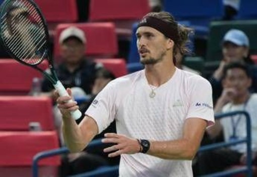 Zverev ko in semifinale a Shanghai e Sinner ringrazia Zverev ko in semifinale a Shanghai e Sinner ringrazia