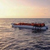 Migranti, Consulta: "Trattenimento richiedenti asilo sia conforme a Costituzione e diritto Ue" Migranti, Consulta: "Trattenimento richiedenti asilo sia conforme a Costituzione e diritto Ue"