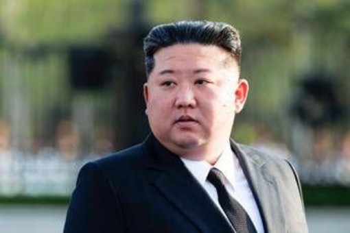 "Kim Jong Un pesa oltre 140 chili": l’allarme dell’intelligence sudcoreana sulla sua salute "Kim Jong Un pesa oltre 140 chili": l’allarme dell’intelligence sudcoreana sulla sua salute