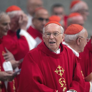 Conclave, cardinale Re “Il mondo di oggi attende molto dalla Chiesa”