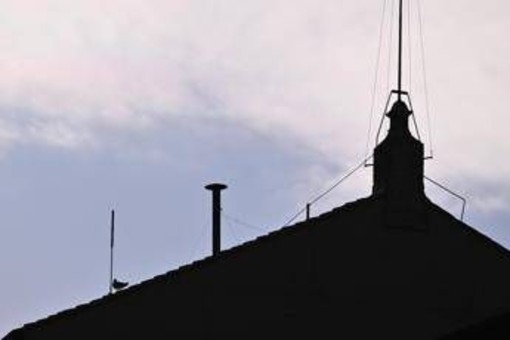 Conclave, anche la seconda fumata è nera