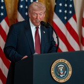 Dazi, Trump “Da Corte Suprema sentenza stupida e ridicola, mi ha dato più forza” Dazi, Trump “Da Corte Suprema sentenza stupida e ridicola, mi ha dato più forza”