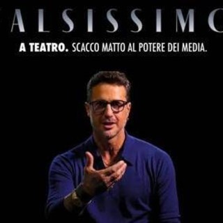 Fabrizio Corona ricorre contro lo stop ai video e 'sbarca' in teatro