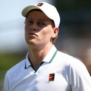 Sinner, nessuno sparring regge ritmo: Jannik ne cambia due a Wimbledon Sinner, nessuno sparring regge ritmo: Jannik ne cambia due a Wimbledon