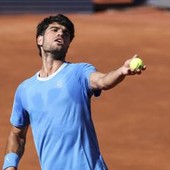 Alcaraz inaugura il suo yacht in Italia, la vacanza (in dolce compagnia) sulla Costiera Amalfitana Alcaraz inaugura il suo yacht in Italia, la vacanza (in dolce compagnia) sulla Costiera Amalfitana