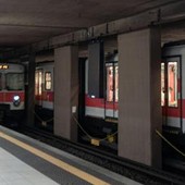 Ragazza sfregiata con il coltello in metro a Milano, Saidi resta in carcere Ragazza sfregiata con il coltello in metro a Milano, Saidi resta in carcere