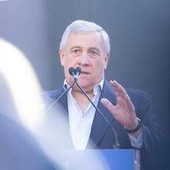 Tajani: "I fratelli Berlusconi? Ottimi rapporti da sempre, noi siamo uniti" Tajani: "I fratelli Berlusconi? Ottimi rapporti da sempre, noi siamo uniti"