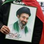 Iran, media: "Mojtaba Khamenei sfigurato ma vigile, partecipa a riunioni e prende decisioni" Iran, media: "Mojtaba Khamenei sfigurato ma vigile, partecipa a riunioni e prende decisioni"