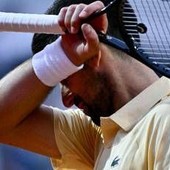 Djokovic 'nervoso' agli Internazionali: il gesto... verso il cielo