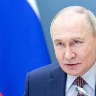 Russia, Putin: &quot;So di rischio recessione ma va evitata in tutti i modi&quot;