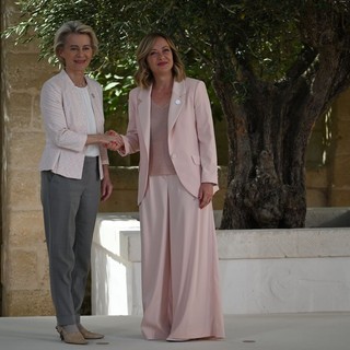 Meloni a Von der Leyen “Urgenti misure per automotive ed energia”
