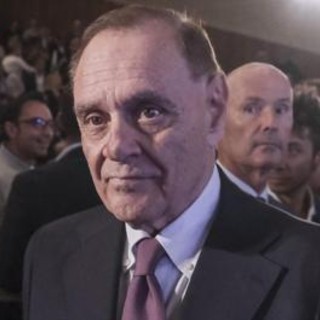Mastella: "A tutti chiedo di pregare per me. Anche io sono malato, spero di farcela"