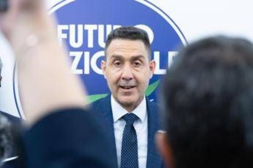 Legge elettorale, da Vannacci l'emendamento contro le quote di genere: "Concetto assurdo, offende le donne"