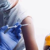 Vaccini ai bambini, tutti contro Trump: "Perderà guerra ai virus, nuovo ordine esecutivo una follia"