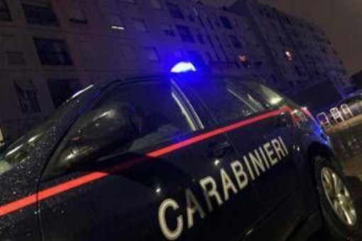 Aggressione in centro a Massa, 47enne muore sotto gli occhi del figlio di 11 anni Aggressione in centro a Massa, 47enne muore sotto gli occhi del figlio di 11 anni