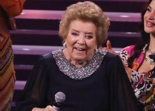 Addio a Wilma De Angelis, la cantante è morta a 96 anni