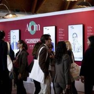 A Roma il 27esimo Congresso Aiom con 3mila oncologi, apre Mattarella A Roma il 27esimo Congresso Aiom con 3mila oncologi, apre Mattarella