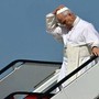 Papa Leone XIV, problema tecnico al decollo: il Pontefice scende dall'aereo Papa Leone XIV, problema tecnico al decollo: il Pontefice scende dall'aereo