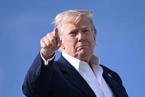 Ucraina, Trump a Putin: "Stop guerra in 10 giorni o sanzioni a Russia" Ucraina, Trump a Putin: "Stop guerra in 10 giorni o sanzioni a Russia"