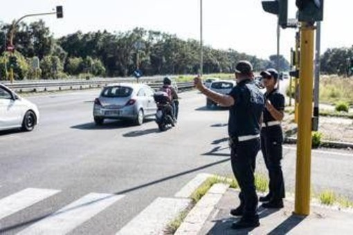 Roma, arrivano i semafori 'smart': rosso scatta quando si va troppo veloci