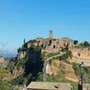 Civita di Bagnoregio e Bolsena conquistano il titolo di Capitale italiana dell’arte contemporanea 2028: il progetto vincitore Civita di Bagnoregio e Bolsena conquistano il titolo di Capitale italiana dell’arte contemporanea 2028: il progetto vincitore