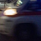 Torino, ragazzo trovato incosciente in strada vicino a una bicicletta: morto in ospedale Torino, ragazzo trovato incosciente in strada vicino a una bicicletta: morto in ospedale
