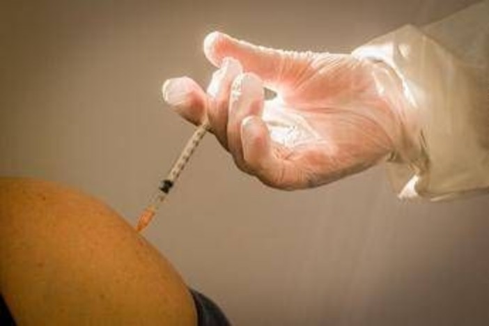 Vaccino russo contro il cancro sarà testato in Serbia, i dubbi degli esperti Vaccino russo contro il cancro sarà testato in Serbia, i dubbi degli esperti