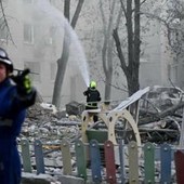 Venezuela, ancora vivo a una settimana dal terremoto: soccorritori al lavoro per estrarlo da macerie Venezuela, ancora vivo a una settimana dal terremoto: soccorritori al lavoro per estrarlo da macerie