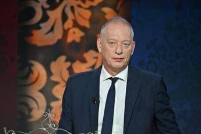 Peter Gomez confessa: "Ho la sindrome dell'impostore. L'amore? C'è, lei è molto più giovane di me" Peter Gomez confessa: "Ho la sindrome dell'impostore. L'amore? C'è, lei è molto più giovane di me"