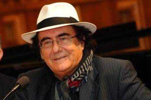 Protesta tir contro il caro carburanti, Al Bano: "Ho vissuto la povertà, li capisco: forze politiche si uniscano" Protesta tir contro il caro carburanti, Al Bano: "Ho vissuto la povertà, li capisco: forze politiche si uniscano"