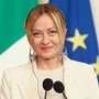 Sondaggi politici, Fratelli d'Italia primo partito: centrodestra avanti sul campo largo. Pd arretra Sondaggi politici, Fratelli d'Italia primo partito: centrodestra avanti sul campo largo. Pd arretra