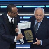 Sanremo, Mogol riparte su elicottero vigili del fuoco: è polemica. Lui: "Viaggio è andato benissimo"