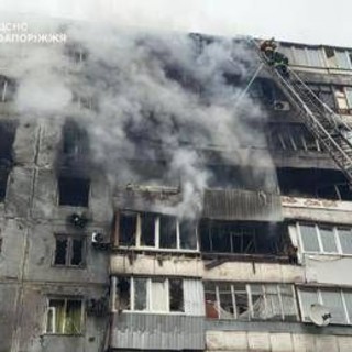 Ucraina-Russia, notte di attacchi e droni. Mosca chiude alla tregua e ai compromessi