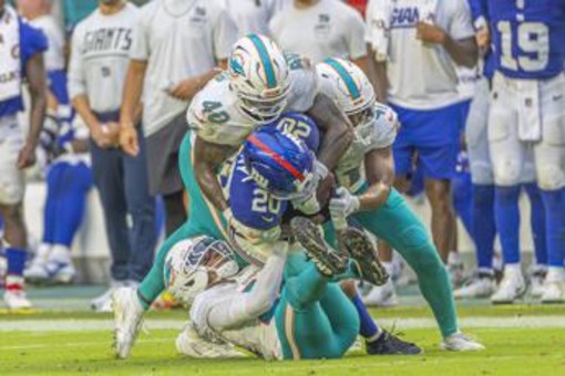 Un giocatore su 4 rischia lesioni al cervello, lo studio sul football NFL e l'allarme