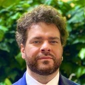 "Possibile 200 dollari a barile, l'Ue consideri la riduzione dei consumi". L'allarme dell'esperto