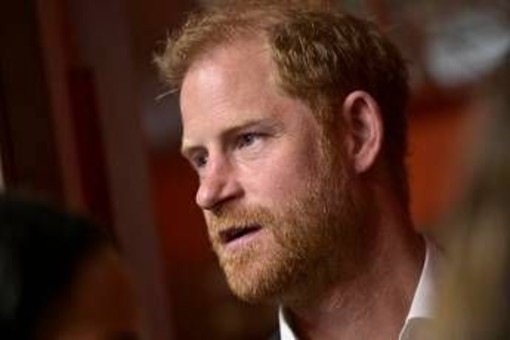 Harry e ritorno in Gb, il retroscena: duca di Sussex è ancora arrabbiato e vuole le scuse della famiglia Harry e ritorno in Gb, il retroscena: duca di Sussex è ancora arrabbiato e vuole le scuse della famiglia