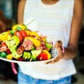 Come dimagrire senza contare le calorie e patire la fame? La lezione delle diete 'veg'
