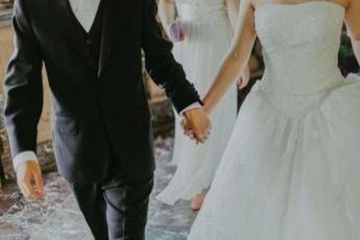 Matrimonio da incubo, dall'Australia alla Val d'Orcia: gli sposi finiscono in Tribunale Matrimonio da incubo, dall'Australia alla Val d'Orcia: gli sposi finiscono in Tribunale