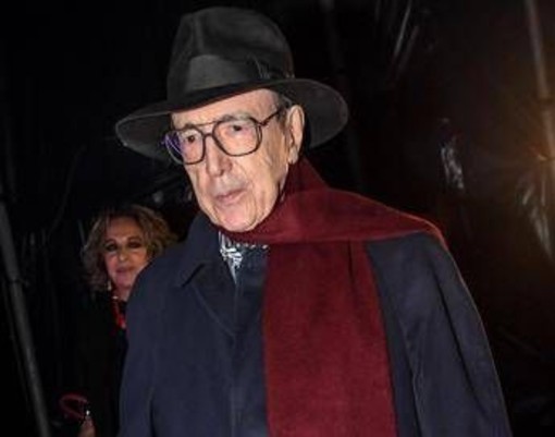 Teatro all'asta, appello in rima di Pingitore: "Salvate il Salone Margherita"