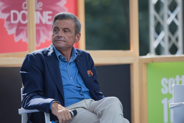 Calenda “Zero possibilità di allearmi con Meloni o Schlein” Calenda “Zero possibilità di allearmi con Meloni o Schlein”