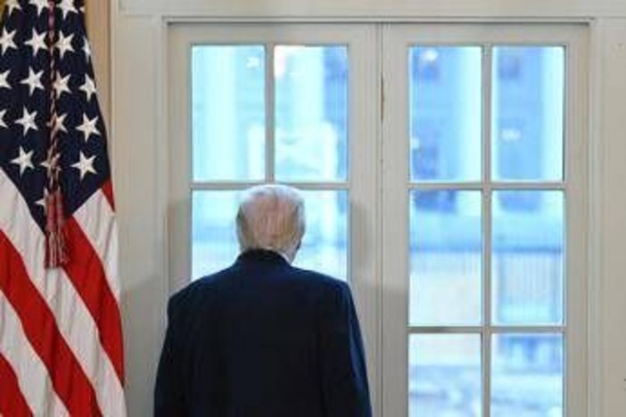 Reclutava cecchini sui social per uccidere Trump, arrestata bibliotecaria Usa