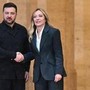 Ucraina, incontro Meloni-Zelensky: "Italia interessata a produzione congiunta droni" Ucraina, incontro Meloni-Zelensky: "Italia interessata a produzione congiunta droni"