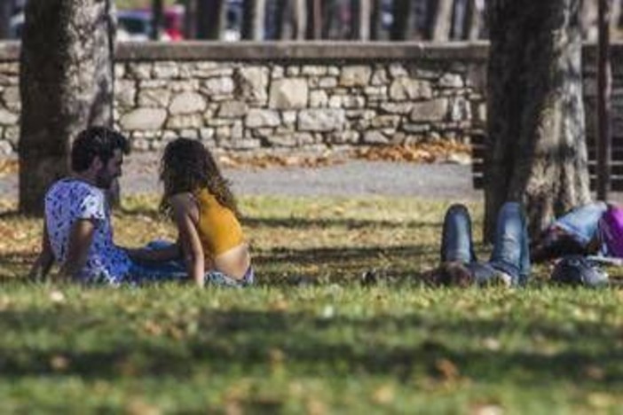 25 aprile con temperature record, l'esperto meteo: "Italia baciata dal sole"