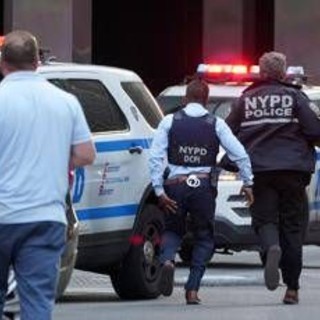 Sparatoria Manhattan, chi era l'attentatore: la malattia e il biglietto nella tasca Sparatoria Manhattan, chi era l'attentatore: la malattia e il biglietto nella tasca