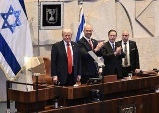 Trump alla Knesset: &quot;Oggi alba storica per un nuovo Medio Oriente&quot;