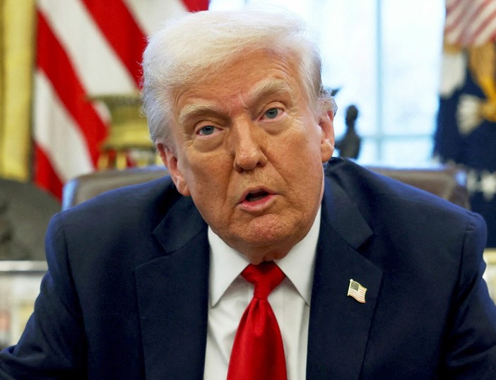 Trump “L’Ucraina è tempo che abbia un nuovo presidente che faccia un accordo” Trump “L’Ucraina è tempo che abbia un nuovo presidente che faccia un accordo”