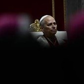 L'appello del Papa ai potenti del mondo: "Stop a riarmo e follia della guerra, chi prega non uccide"